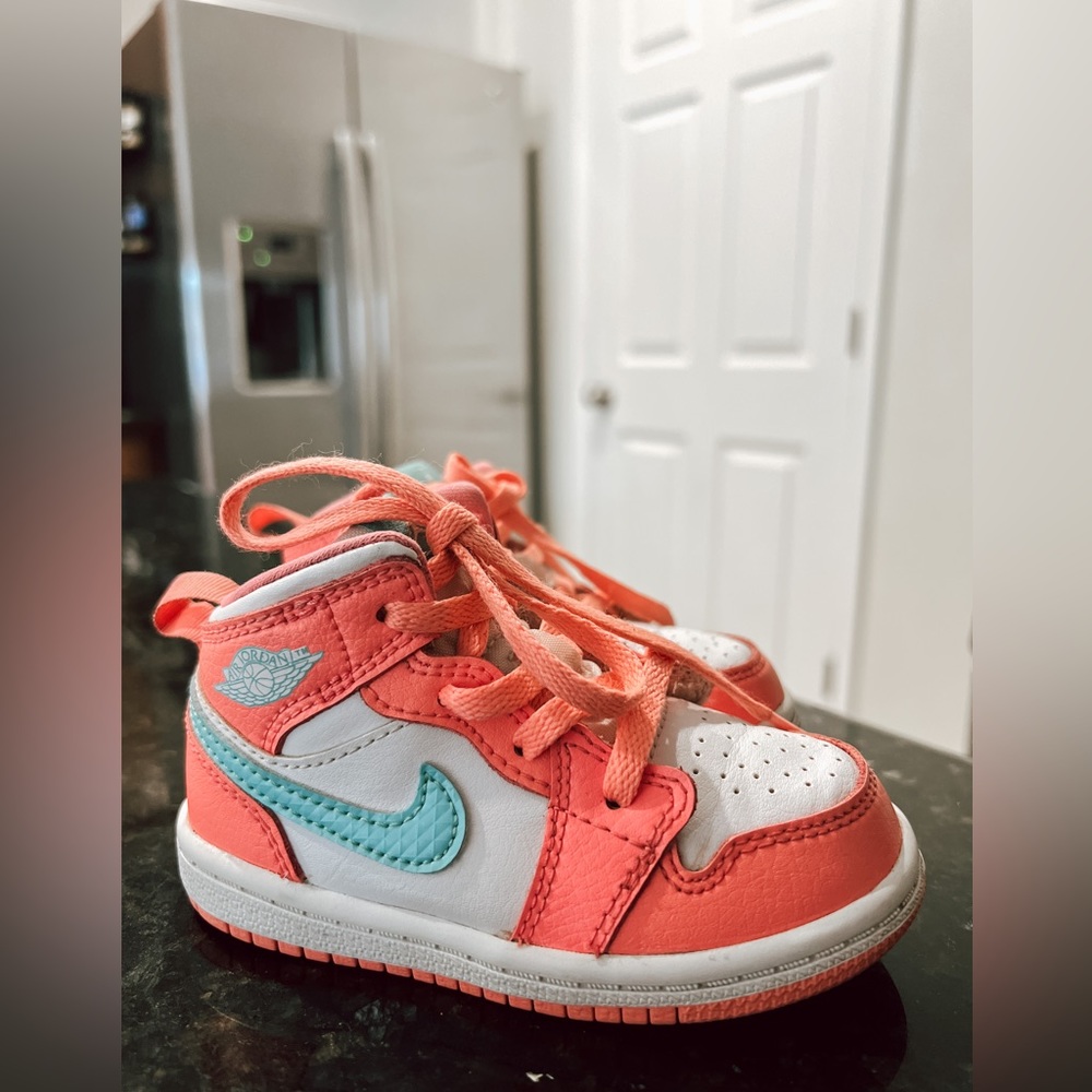 nike air jordan 1 mid TD crimson pulse size 6C